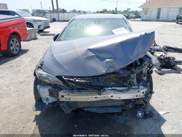 4T1G11AKXNU061322 Toyota CAMRY SE