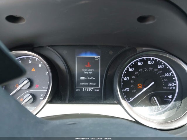 4T1G11AKXNU061322 Toyota CAMRY SE