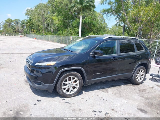 1C4PJLCB4JD510324 Jeep Cherokee Latitude Fwd
