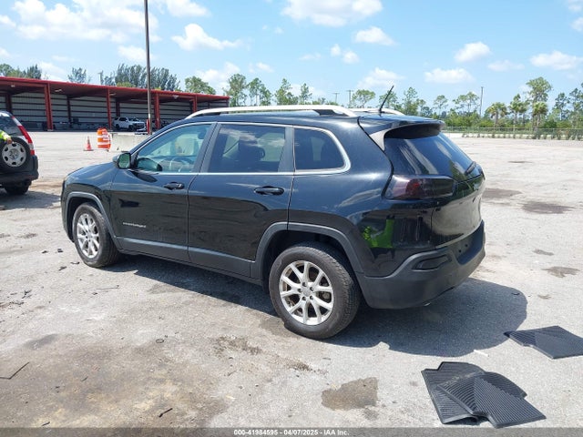 1C4PJLCB4JD510324 Jeep Cherokee Latitude Fwd