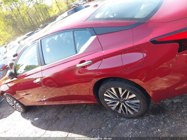 1N4BL4DW2RN417180 Nissan Altima Sv Intelligent Awd