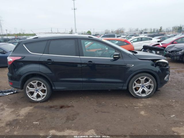 1FMCU0J95HUD37858 Ford Escape Titanium
