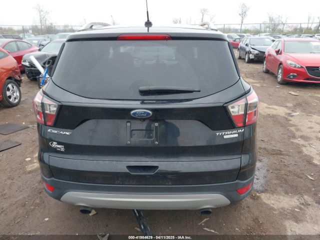 1FMCU0J95HUD37858 Ford Escape Titanium