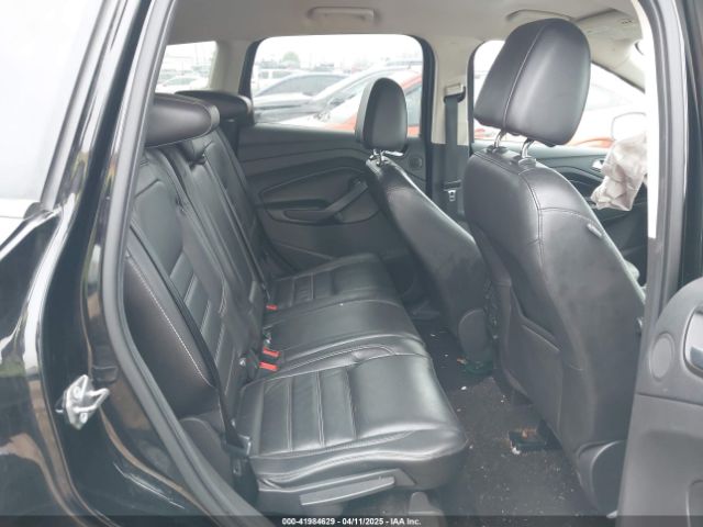 1FMCU0J95HUD37858 Ford Escape Titanium