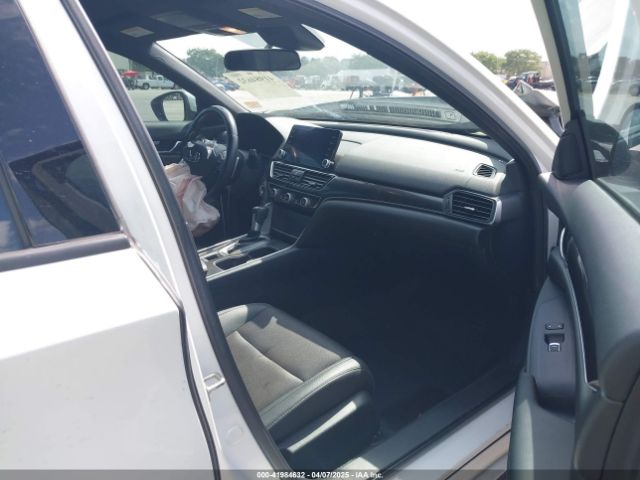 1HGCV1F30LA150843 Honda Accord Sport