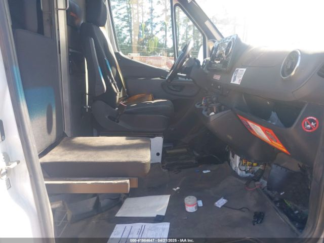 WD3PF1CD0KP074816 Mercedes-Benz Sprinter 2500 High Roof V6