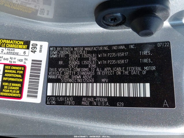 5TDYRKEC1NS125049 Toyota SIENNA XLE