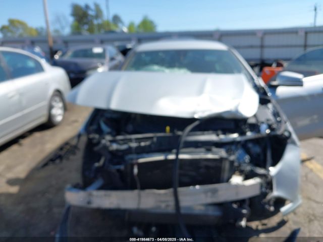 WDDSJ4EB8EN085385 Mercedes-Benz CLA 250