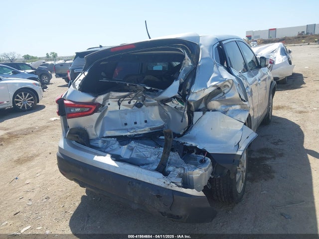 JN1BJ1CV9LW540695 Nissan Rogue Sport S Fwd Xtronic Cvt