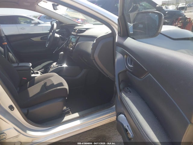 JN1BJ1CV9LW540695 Nissan Rogue Sport S Fwd Xtronic Cvt
