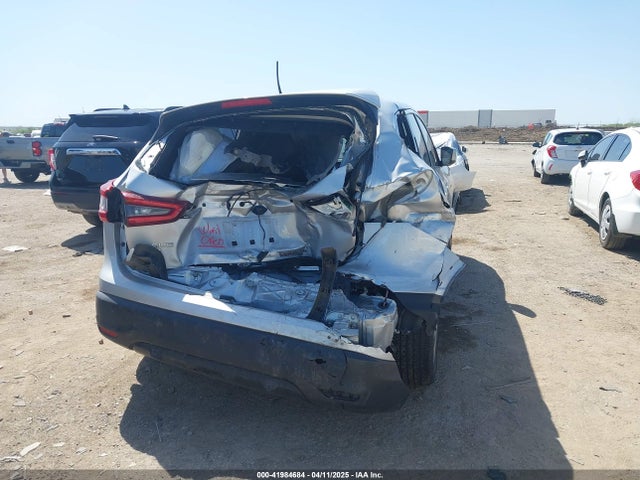 JN1BJ1CV9LW540695 Nissan Rogue Sport S Fwd Xtronic Cvt