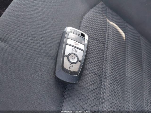 3FA6P0H7XHR144020 Ford FUSION SE