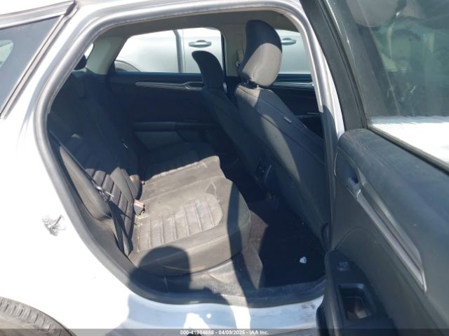 3FA6P0H7XHR144020 Ford FUSION SE