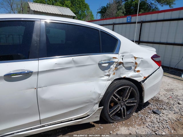 1HGCR2F52GA049112 Honda Accord Sport