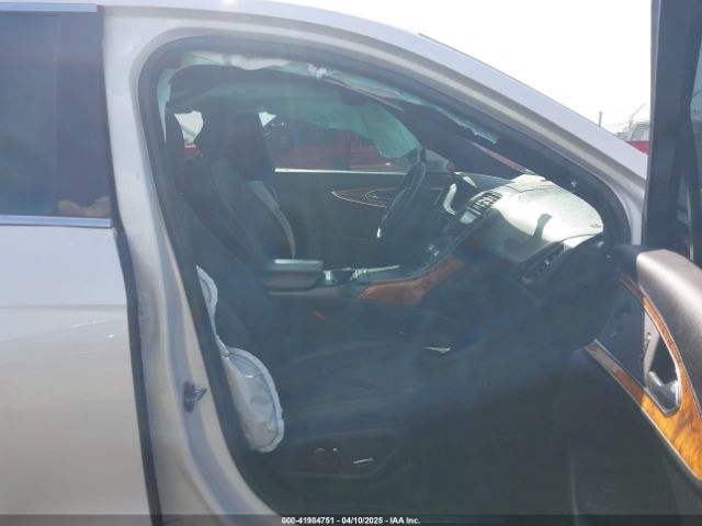 2019 LINCOLN NAUTILUS 2LMPJ8L98KBL14453 Photo 4