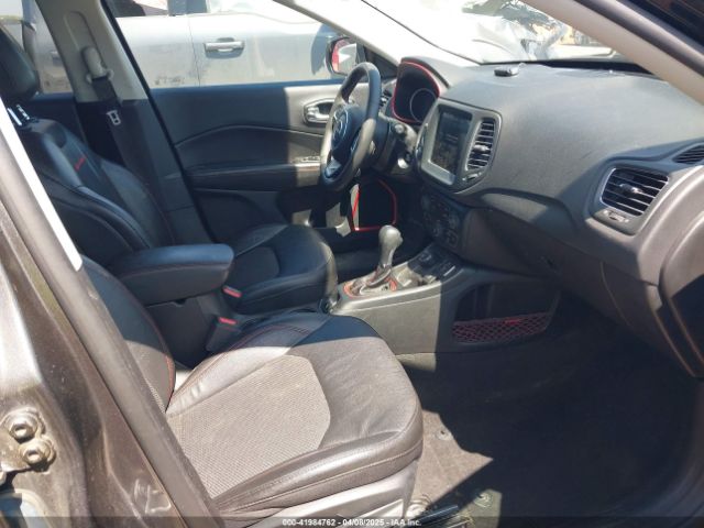 3C4NJDDB8MT529176 Jeep Compass Trailhawk 4x4