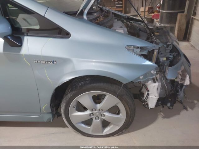 JTDKN3DU8F1904156 Toyota Prius Five