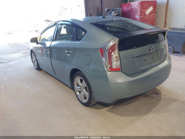 JTDKN3DU8F1904156 Toyota Prius Five