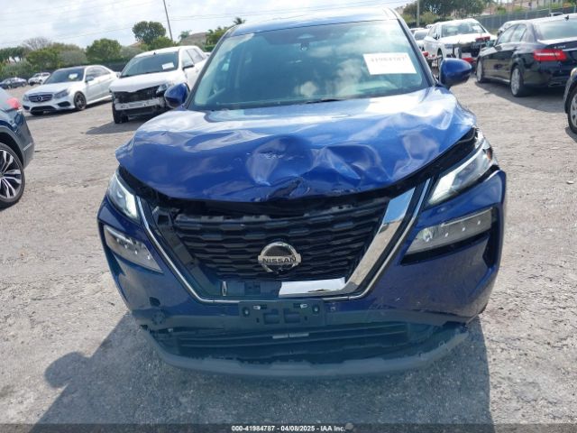5N1AT3BB5MC833840 Nissan Rogue Sv Intelligent Awd