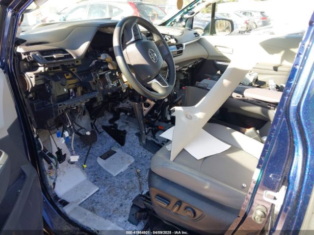 5TDJSKFC5RS115490 Toyota SIENNA XLE
