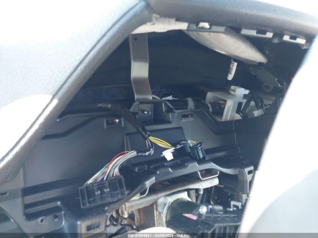 5TDJSKFC5RS115490 Toyota SIENNA XLE