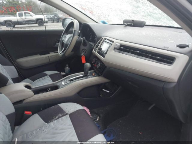 3CZRU6H38NM744764 Honda Hr-v Awd Lx