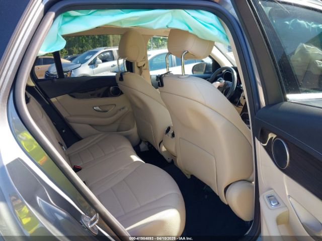 WDC0G4JB1HF124588 Mercedes-Benz m274
