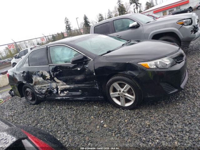 4T1BF1FK1EU828513 Toyota CAMRY SE