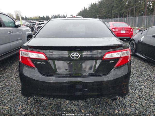 4T1BF1FK1EU828513 Toyota CAMRY SE