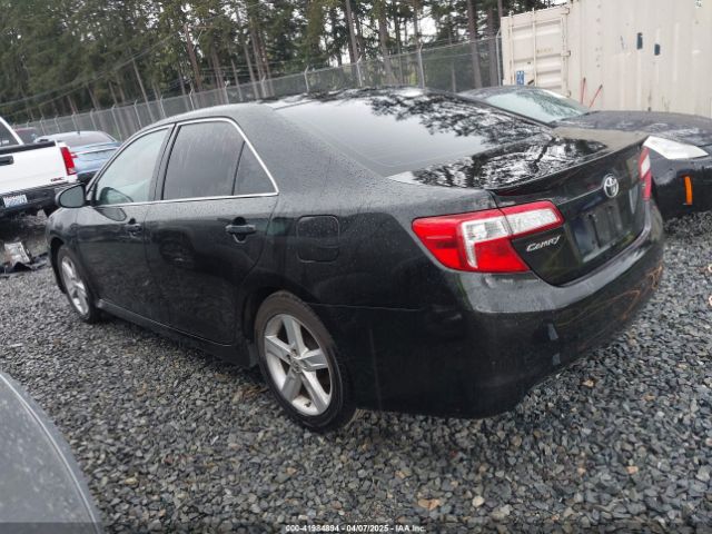 4T1BF1FK1EU828513 Toyota CAMRY SE