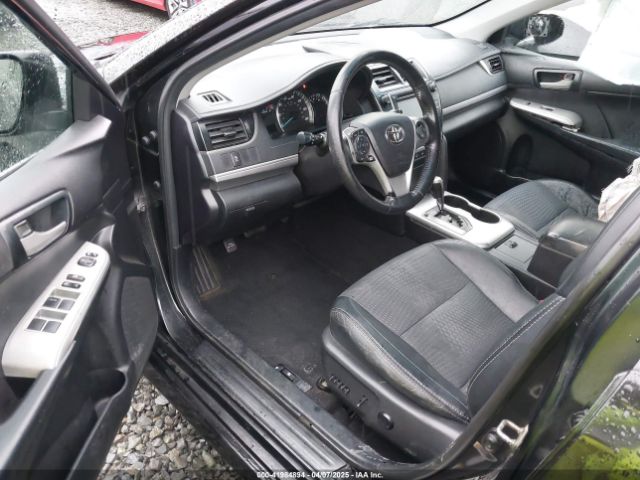 4T1BF1FK1EU828513 Toyota CAMRY SE
