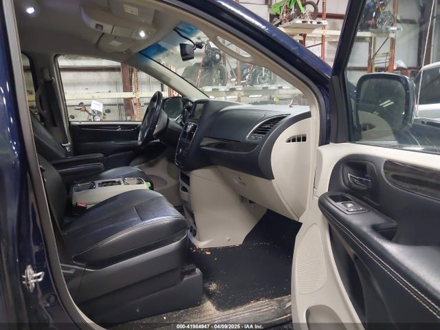 2C4RC1BG2GR305711 Chrysler Town & Country Touring