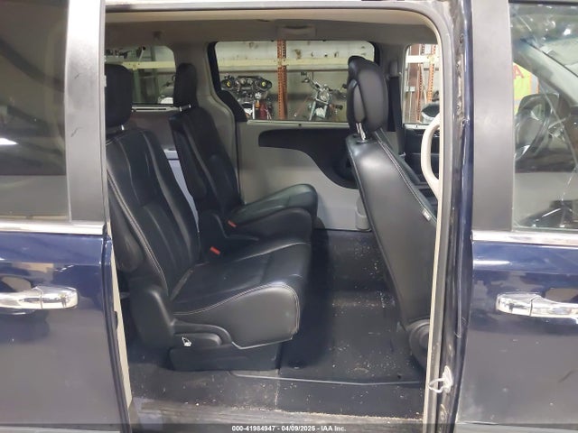 2C4RC1BG2GR305711 Chrysler Town & Country Touring