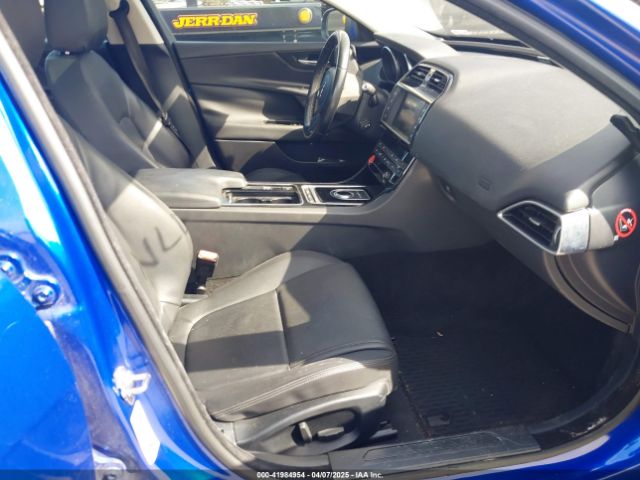 SAJAD4FX7JCP24113 Jaguar Xe 25t Premium