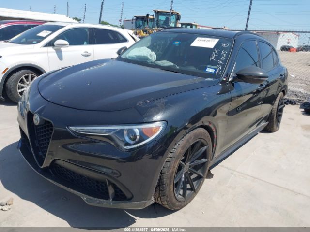 ZASFAKPN1J7B82358 Alfa Romeo Stelvio Sport Awd