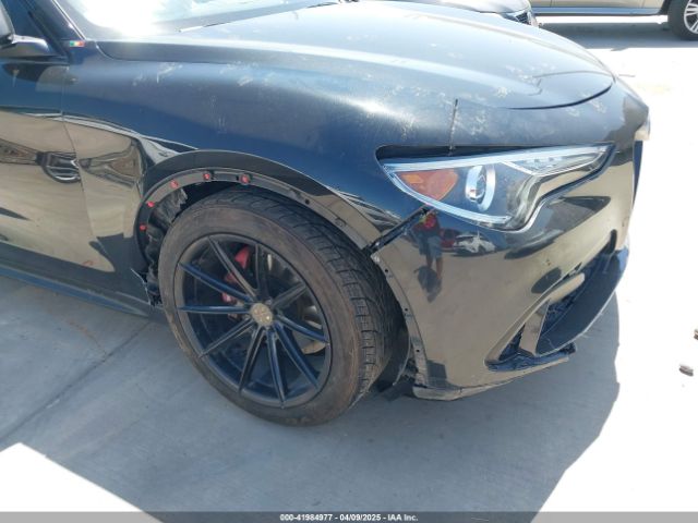 ZASFAKPN1J7B82358 Alfa Romeo Stelvio Sport Awd