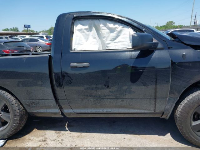 3C6JR6AT2FG563942 RAM 1500 Express