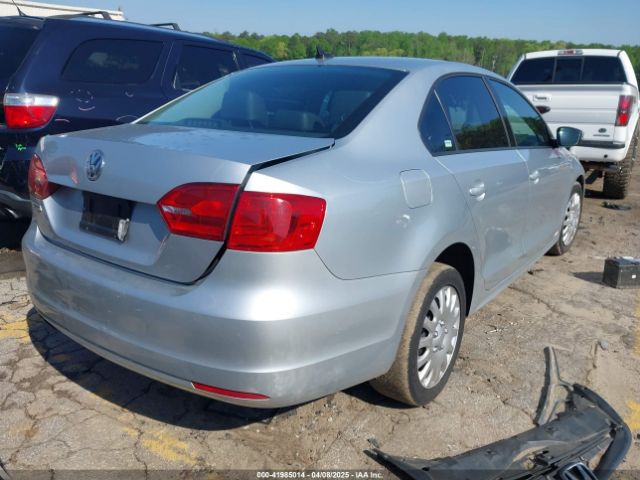 3VWD17AJ5EM363331 Volkswagen Jetta 1.8t Se