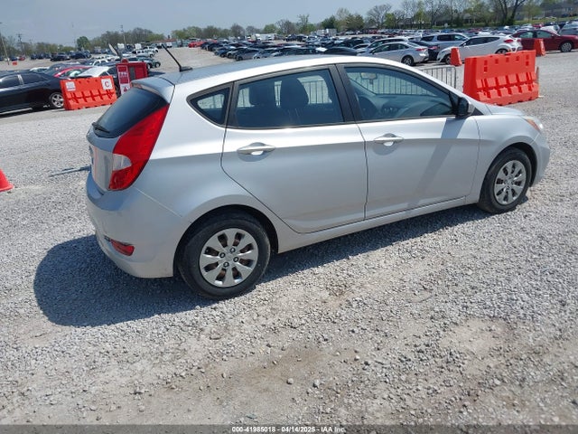 KMHCT5AE5GU265720 Hyundai ACCENT SE