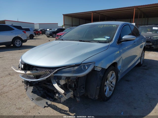 Chrysler 200 Limited 2015 1C3CCCAB7FN729327 Image 2