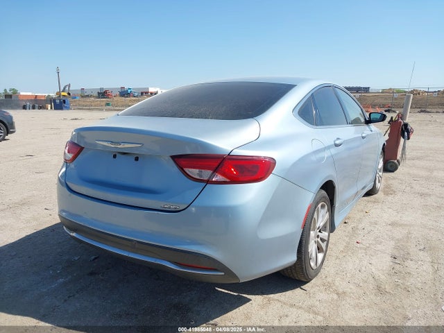 Chrysler 200 Limited 2015 1C3CCCAB7FN729327 Image 4
