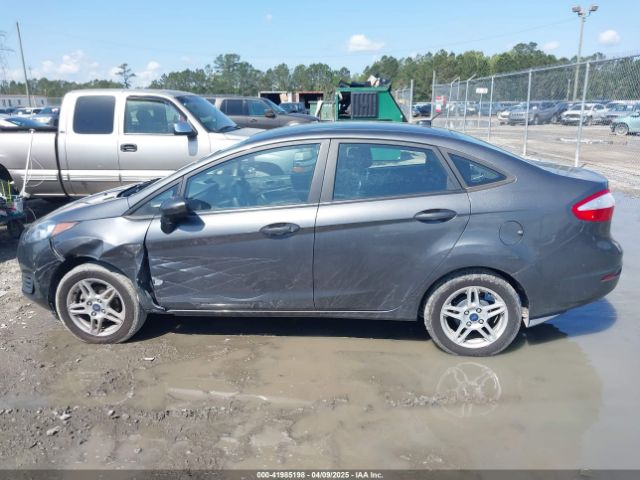 3FADP4BJ9KM130083 Ford FIESTA SE