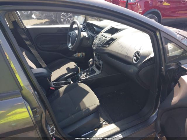 3FADP4BJ9KM130083 Ford FIESTA SE