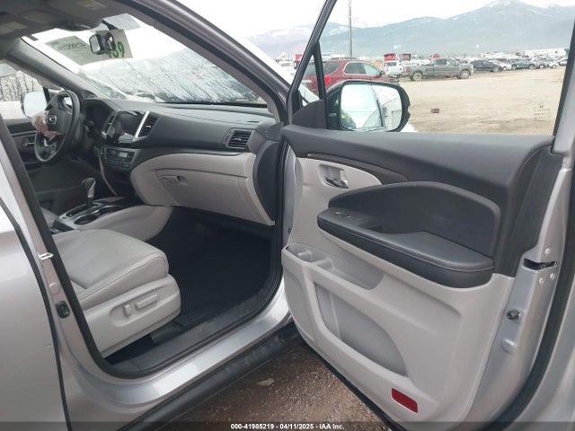 Honda j35y6 2019 5FPYK3F60KB023459 Image 5