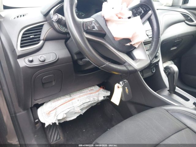 KL7CJLSB0JB722825 Chevrolet Trax Lt