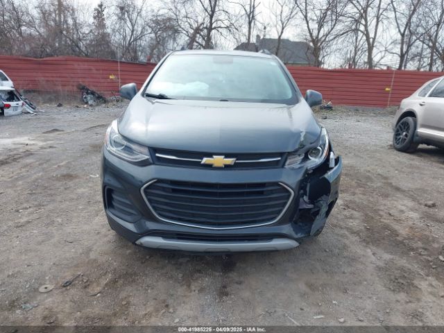 KL7CJLSB0JB722825 Chevrolet Trax Lt