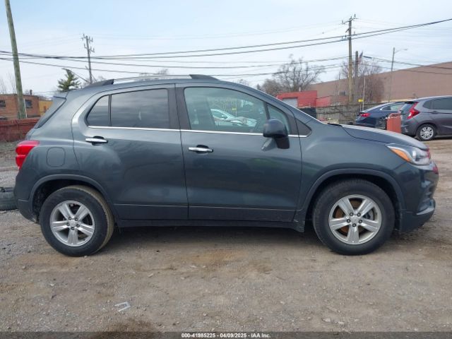 KL7CJLSB0JB722825 Chevrolet Trax Lt