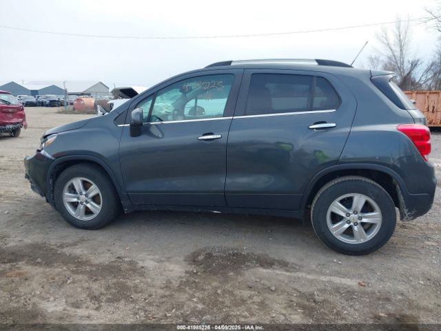 KL7CJLSB0JB722825 Chevrolet Trax Lt