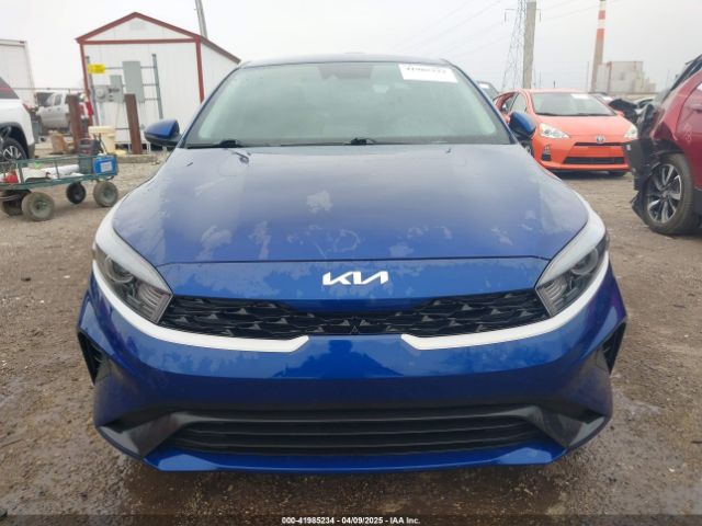 3KPF24AD6PE683112 KIA Forte Lxs