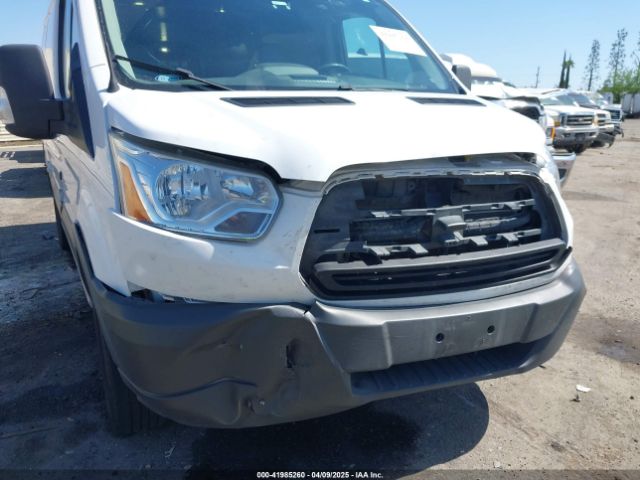 1FTYR1ZG3HKA19186 Ford Transit-250